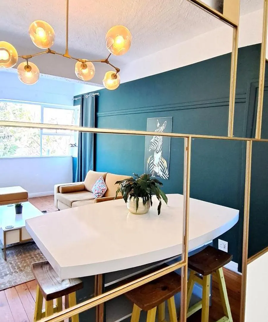 Secure And Modern 2Bed Apartment In Cape Towns Charming Rondebosch